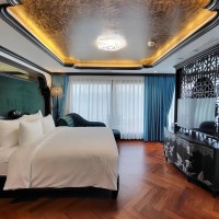 Royal Suite