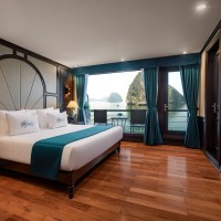 SENIOR SUITE WITH PRIVATE BALCONY